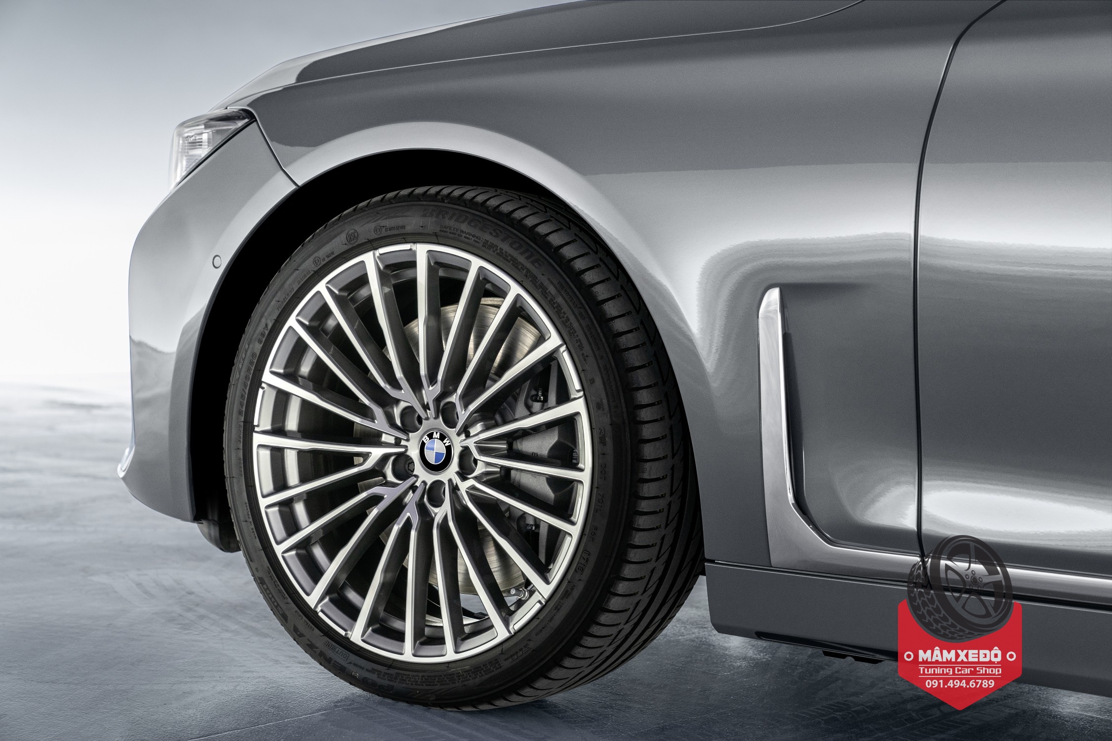 Đánh giá xe BMW 750li mới nhất năm 2020 kèm bảng giá chi tiết